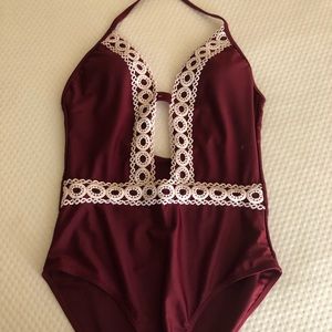 One piece set, worn once